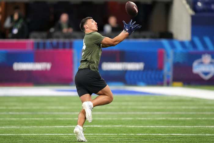 Mar 1, 2024; Indianapolis, IN, USA; Utah defensive back Cole Bishop (DB44) works out during the 2024 NFL Combine at Lucas Oil Stadium. Mandatory Credit: Kirby Lee-USA TODAY Sports